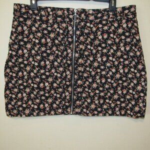 Forever 21 + Plus sz 2X Black Pink Floral Denim O Ring Zip Front Mini Skirt